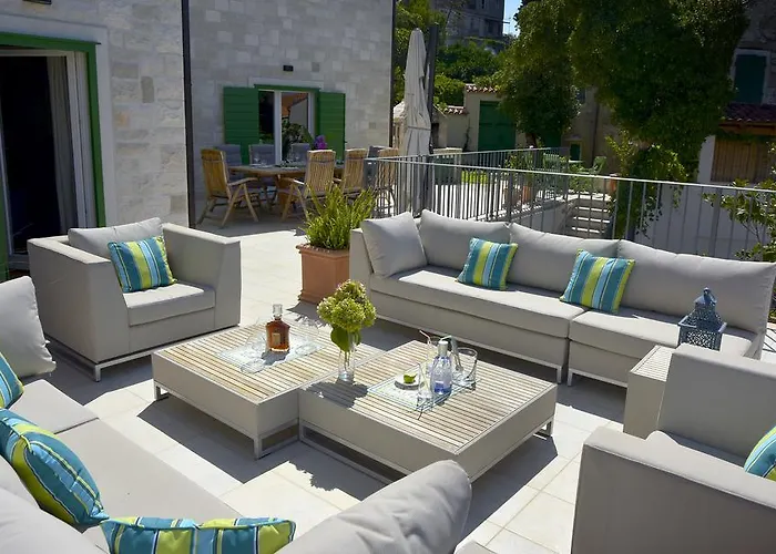 Celine ヴィラ ポスティレ